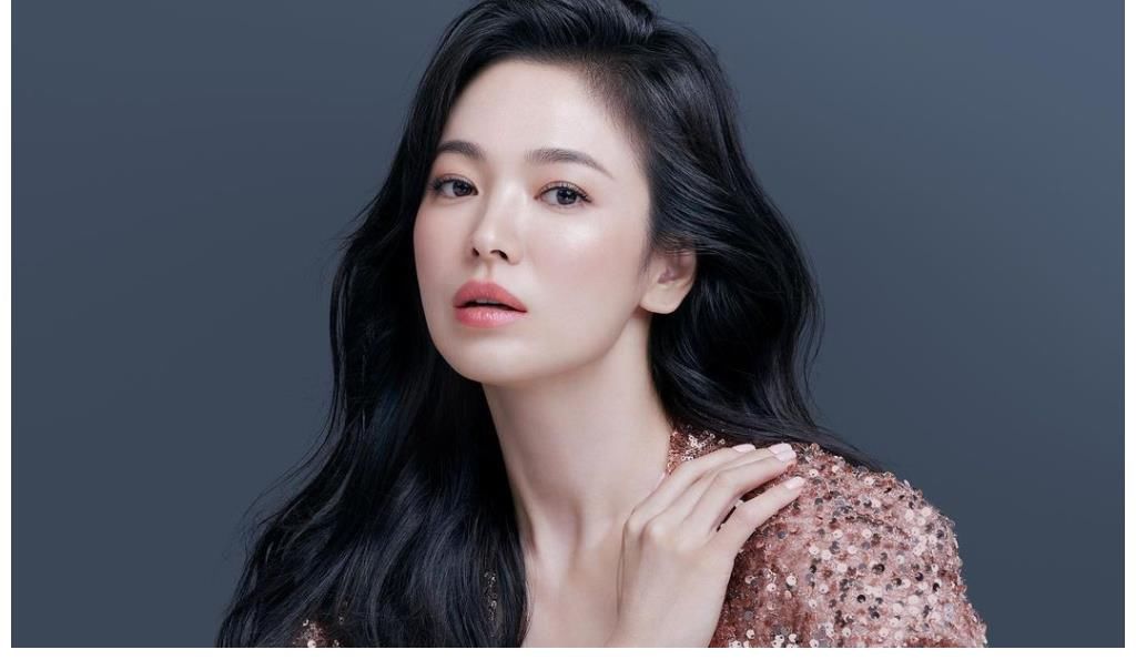 全智贤|2021年韩星身价TOP8排名公开,宋仲基排第四、金秀贤也敌不过这位