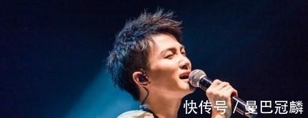 陣容|《中國(guó)好聲音》錄到第十季了，導(dǎo)師陣容增加到八位，場(chǎng)面很是擁擠