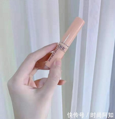 痘印|2021年护肤品排行榜：第一不是黛珂，更受欢迎是某小众，看你的排第几