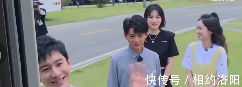 姚安娜|宁静吐槽中餐厅某期节目难看,疑似暗指赵丽颖,还给黄晓明下马威