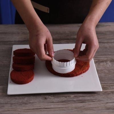 十分钟快手菜详细步骤｜雪白椰丝蛋糕，比外卖强