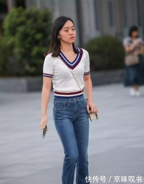 穿搭|街拍:各式各样有气质的牛仔裤穿搭谁穿谁好看