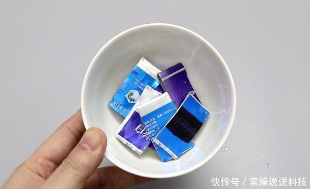 牙膏皮不要丢，放厨房里3个作用太棒了，以前白白丢掉了