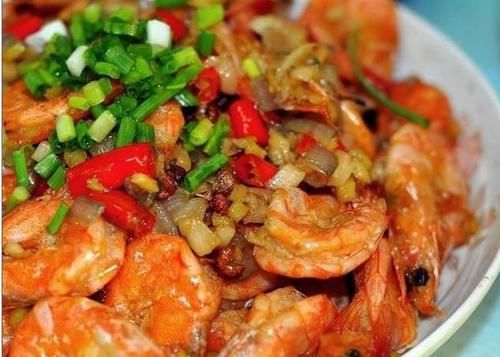  美食|美食精选：辣炒萝卜干，香辣蒜香虾，鲜鲍辽参粒盖饭，酱香炒蛋的做法