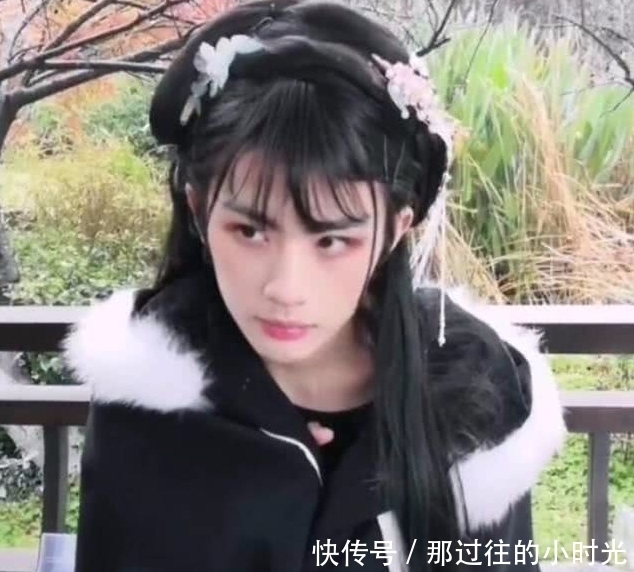 大妈|奇闻:汉服女装大佬遭大妈指责,为和气隐忍不发,网友看后怒了