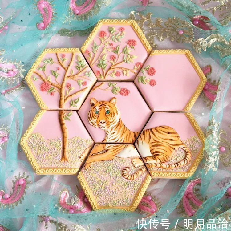 糖霜饼干|美到舍不得吃！甜品师手作花砖饼干，救救老夫的少女心！