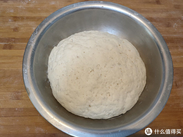 牛肉包子这样做，表皮暄软馅料香，真不错