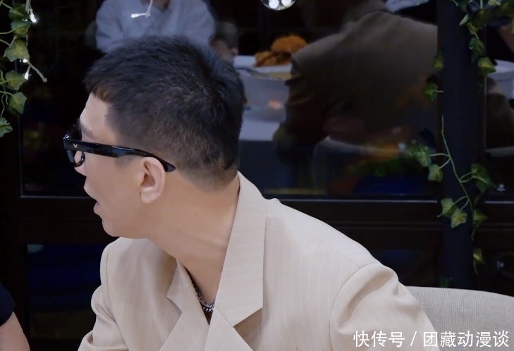 黄子韬 《萌探》嘉宾初见,宋亚轩年纪被曝光,那英调侃,杨紫反应亮了