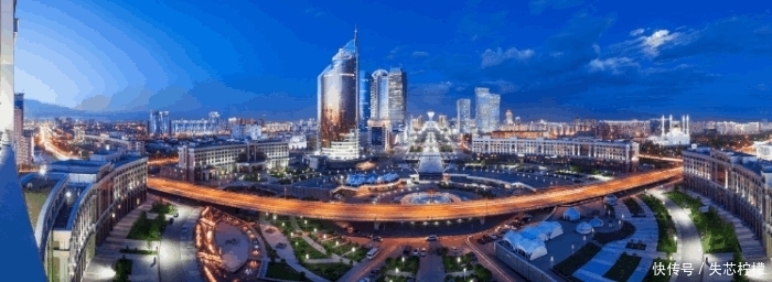 陷入|在苏联解体后，此国陷入贫穷的状况，可却因迁都而致富