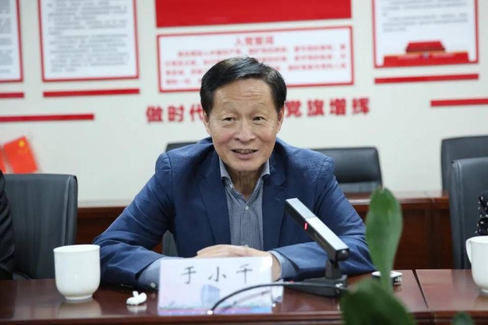 中国妇幼保健协会常务副会长于小千一行到潍坊市妇幼保健院调研