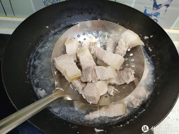 红烧肉,记住“2不放2窍门”,肉香十足、软糯入味,不柴不油腻