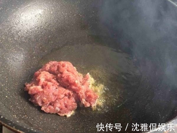 女儿放假非要住外婆家，说外婆做饭好吃，发来照片一看，惊了！