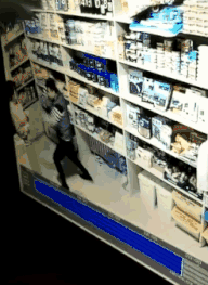 |搞笑GIF:别手贱在女友面前疯狂试探,不信你看