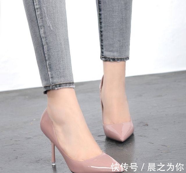 分割点 每个女人都应该有一双高跟鞋,自信打扮让男朋友离不开你