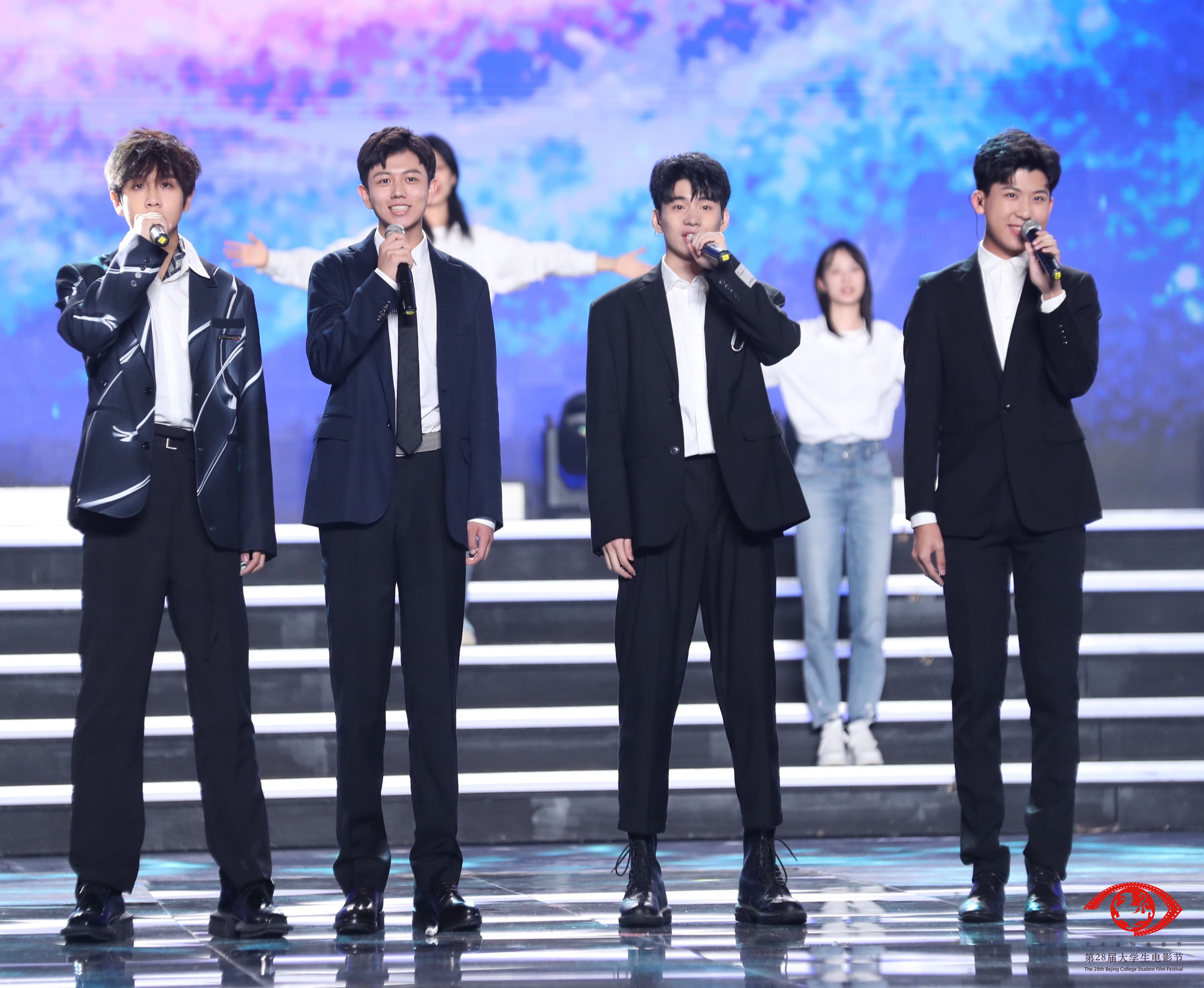 榮譽|北影節·第28屆大學生電影節“青春之夜”落幕 張譯、徐帆分獲年度男女演員榮譽