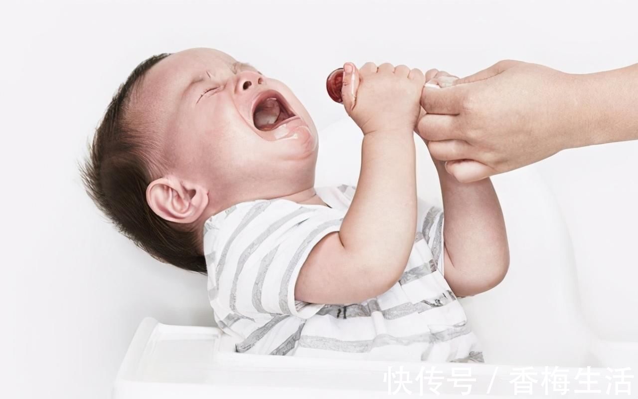 家长|孩子积食是拖出来的,脸上发现3种迹象,脾胃已经不堪负重了