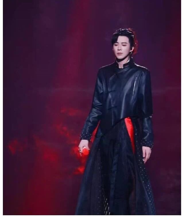 《我们的歌》第三季收官，刘宇宁发文：宇妮走天下与你一起潇洒走一回