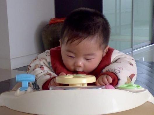 奶奶|奶奶每天做“毒粥”喂孙女,伤了脾胃不说,还耽误了孩子长个