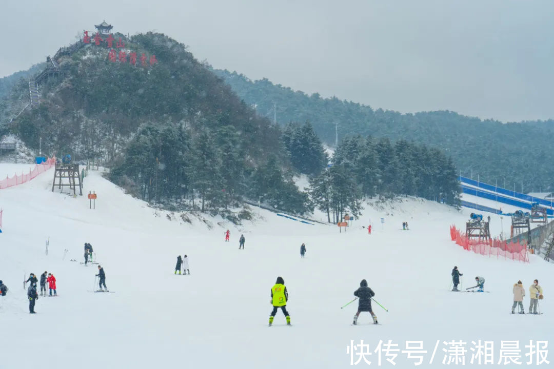 雪场|为什么又双叒叕一南方城市有了滑雪场？