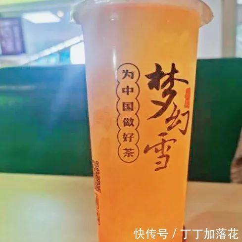 生意|秋天的第N+1杯奶茶,校园奶茶店生意都很红火