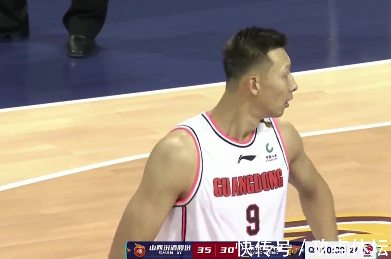cb易建联这是要干废小将?大牌就是狠,气的对手想扇易建联耳光