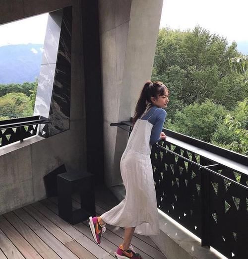 初恋女友|157cm萌妹成新晋初恋女友,小个子也有惊艳穿搭?全靠逆天比例
