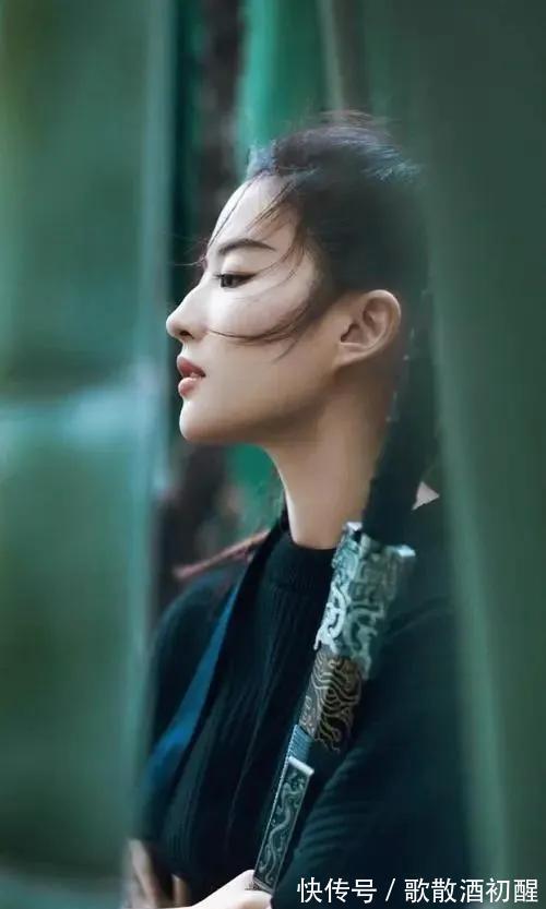 母亲$聊斋故事新编:多情侠女无情剑