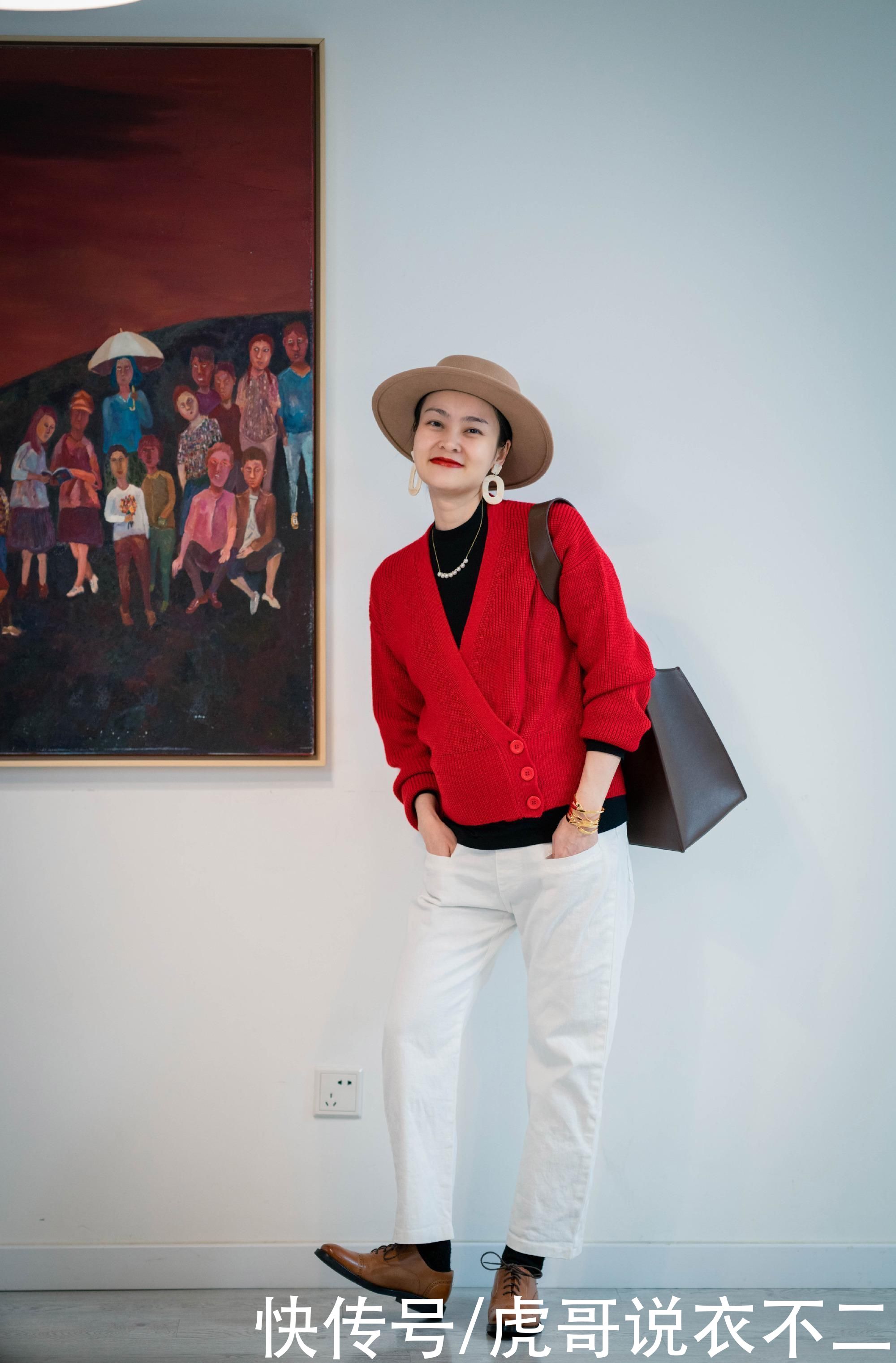 40岁女人早春要穿出“气场”，优雅端庄不老气，真的很迷人