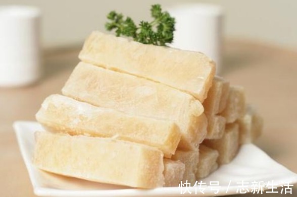 自来水|天热,吃不完的豆腐别放冰箱,教你个土方法,放一周不发粘不发酸