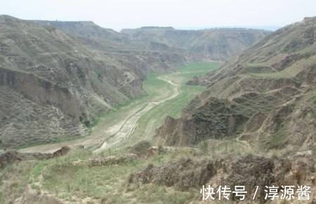 头骨&侯家窑遗址出土带孔颅骨,古人实施环钻术,应该用了这种工具