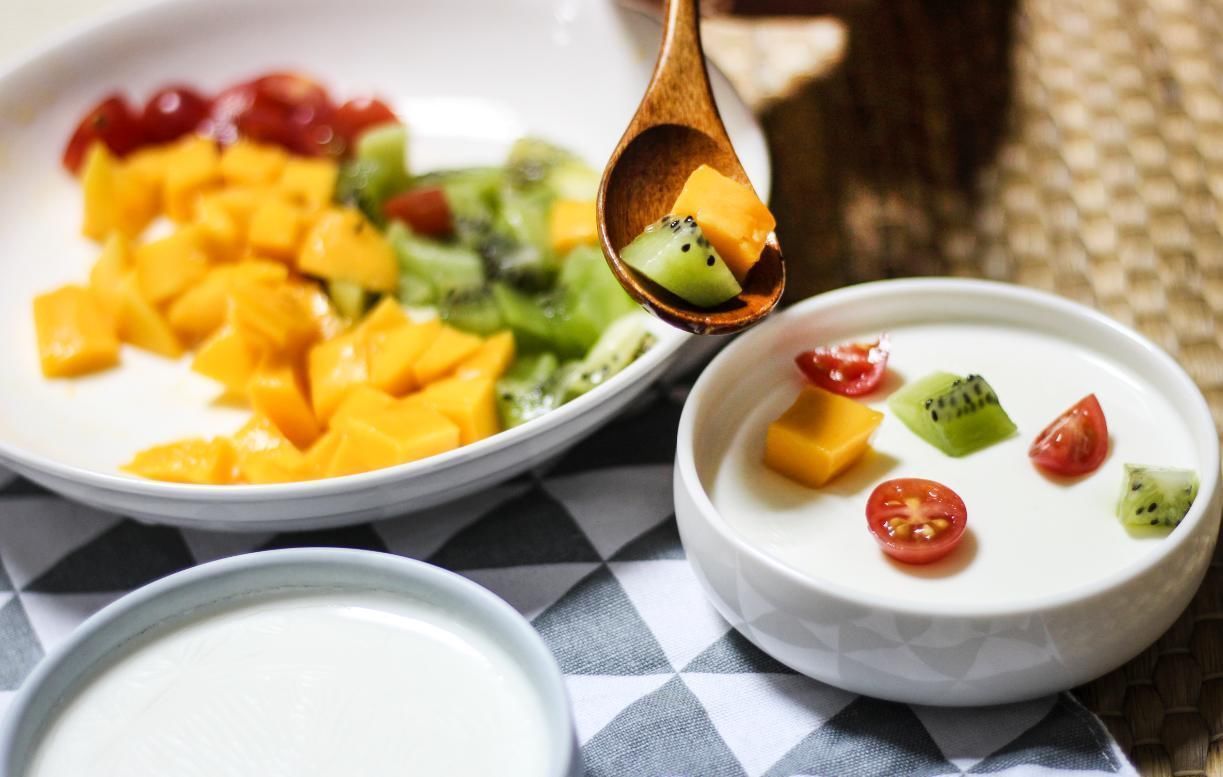 血糖控制|糖尿病人的早餐应该吃得饱好,还是吃得少一些好呢附糖尿病食谱