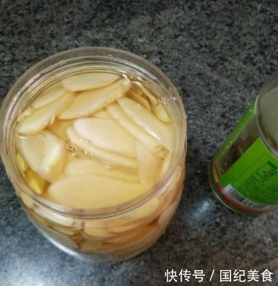 美味|夏季要多吃生姜,教你一个简单吃法,好吃美味,放再久都不变质!