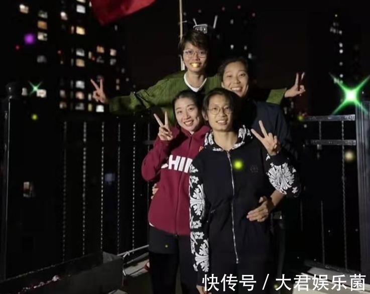 妹妹|朱婷妹妹又长高了!14岁已1米8,司职二传模板冯坤,郎平夸赞