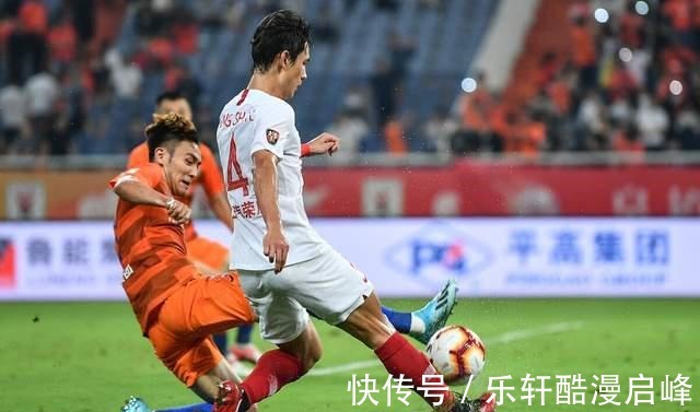 山東泰山隊|中超爭冠形勢，山東隊放眼一看全是朋友，上港隊抬頭一看全是敵人