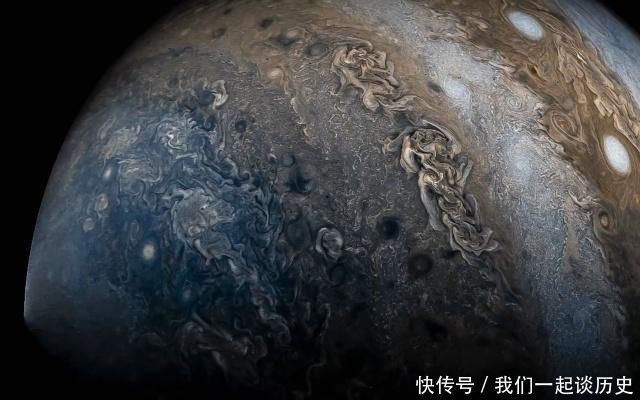 巨行星 木星这样的“气态巨行星”,上面真的没有陆地,全都是气体吗?