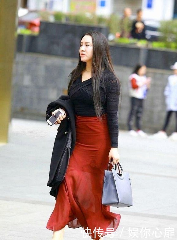 开钗|时髦性感的开钗裙,身材高挑很适合