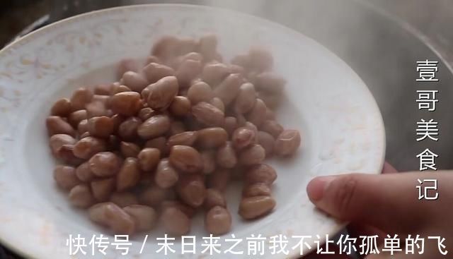 解馋|白萝卜怎么做最好吃,大厨教你,加1碗花生米,开胃下饭又解馋