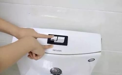 实用|厕所臭死人，一个简单方法，厕所一辈子不会有异味，真是太实用了