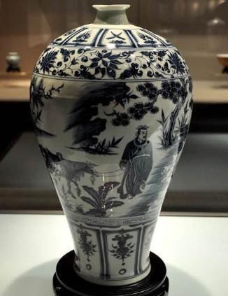 出自|迄今八件最贵的中国瓷器,多出自乾隆年间,榜首这件估价超7亿