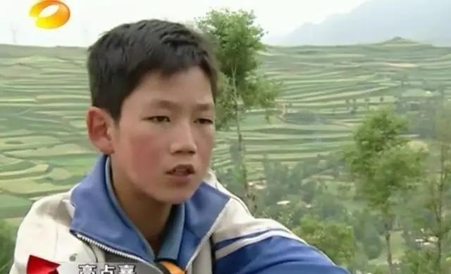 他因富人游戏，从《变形计》的农村娃脱胎换骨逆袭，今成国家栋梁