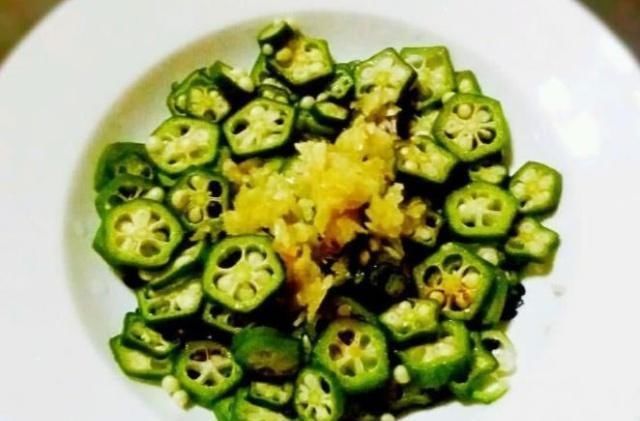 好吃|凉拌秋葵最好吃的做法,脆嫩多汁,滑润不腻,你喜欢吃吗