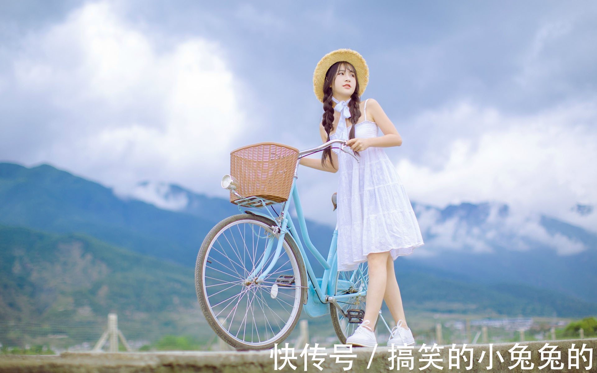 |搞笑GIF段子:暴力乞讨,就问你怕不怕