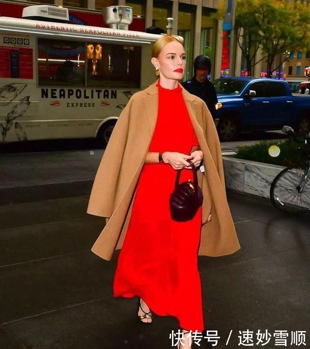 驼色显气质却不会搭？建议试试