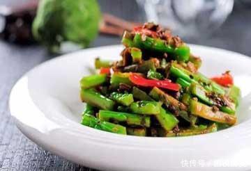 美食推荐:特色三杯鸡、香脆松子鱼、外婆菜炒苦瓜制作方法