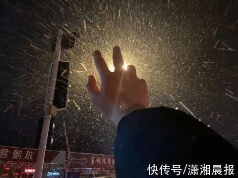 秀雪|南方多地迎来今冬初雪！网友：南方孩子的冬季限定快乐来了