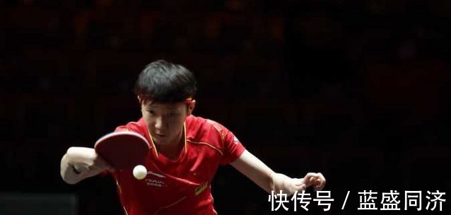 王曼昱|王曼昱暴露弱點(diǎn)，杜凱琹堅(jiān)決執(zhí)行戰(zhàn)術(shù)打法，世界杯懸殊比分產(chǎn)生！