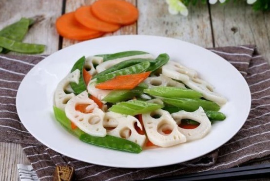 色香味俱全的家常菜，简单步骤，每次做上桌就被抢完！