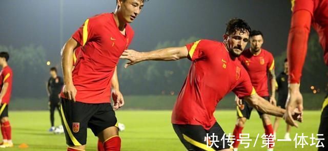 李霄鹏|中国男足下一步应该怎么走?李铁下李霄鹏上就好了嘛?