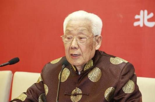 94岁中医血管才20岁,他说常吃5种食物,可养护心脏、平稳血压