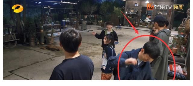 尾声|《向往》临近尾声，张艺兴首次带气氛失败，何炅黄磊应对方式不同